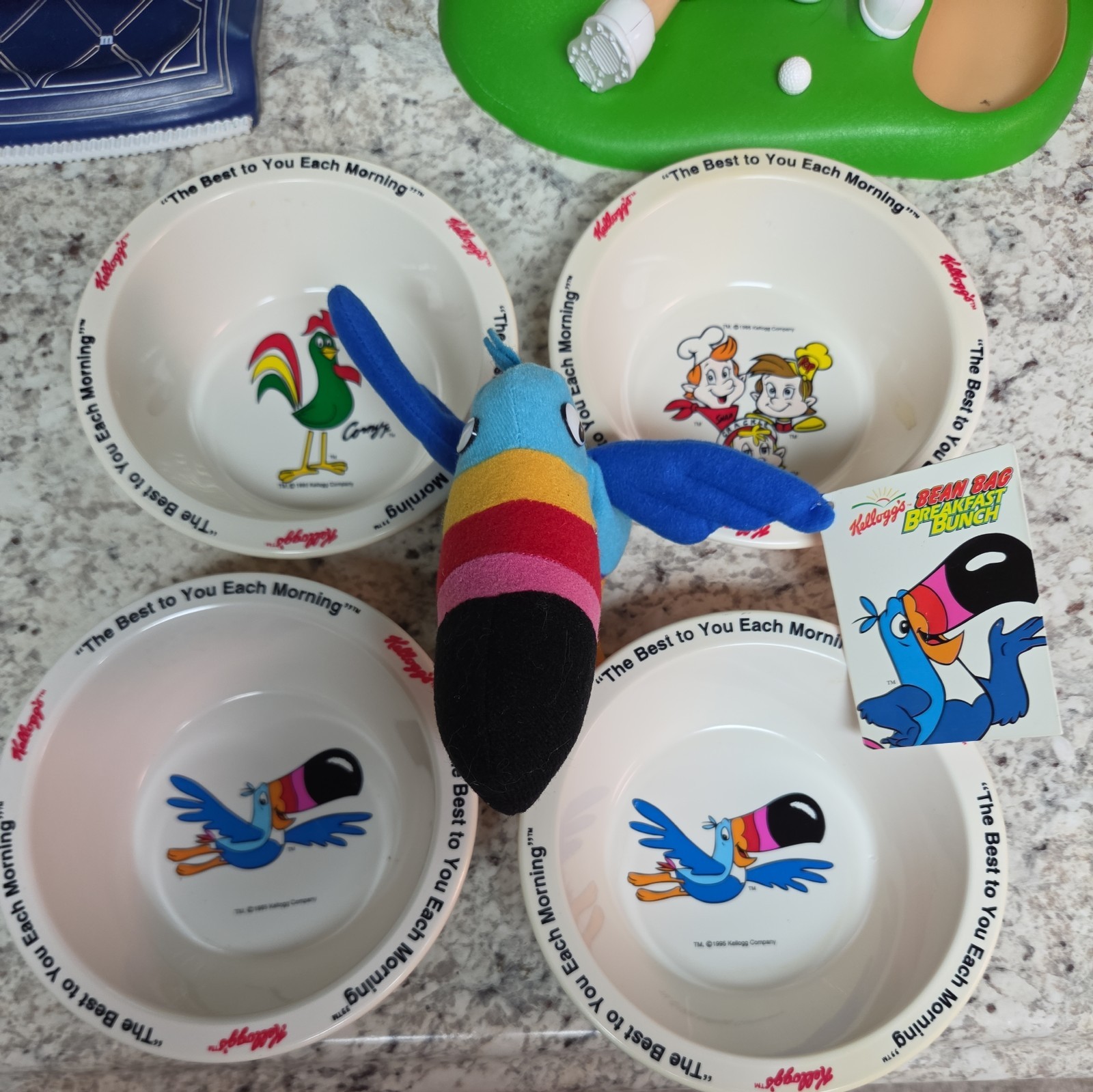 VTG 1995 Kelloggs Cereal Bowls Set Of 4 Toucan Sam Corny Rice Crispies BONUS