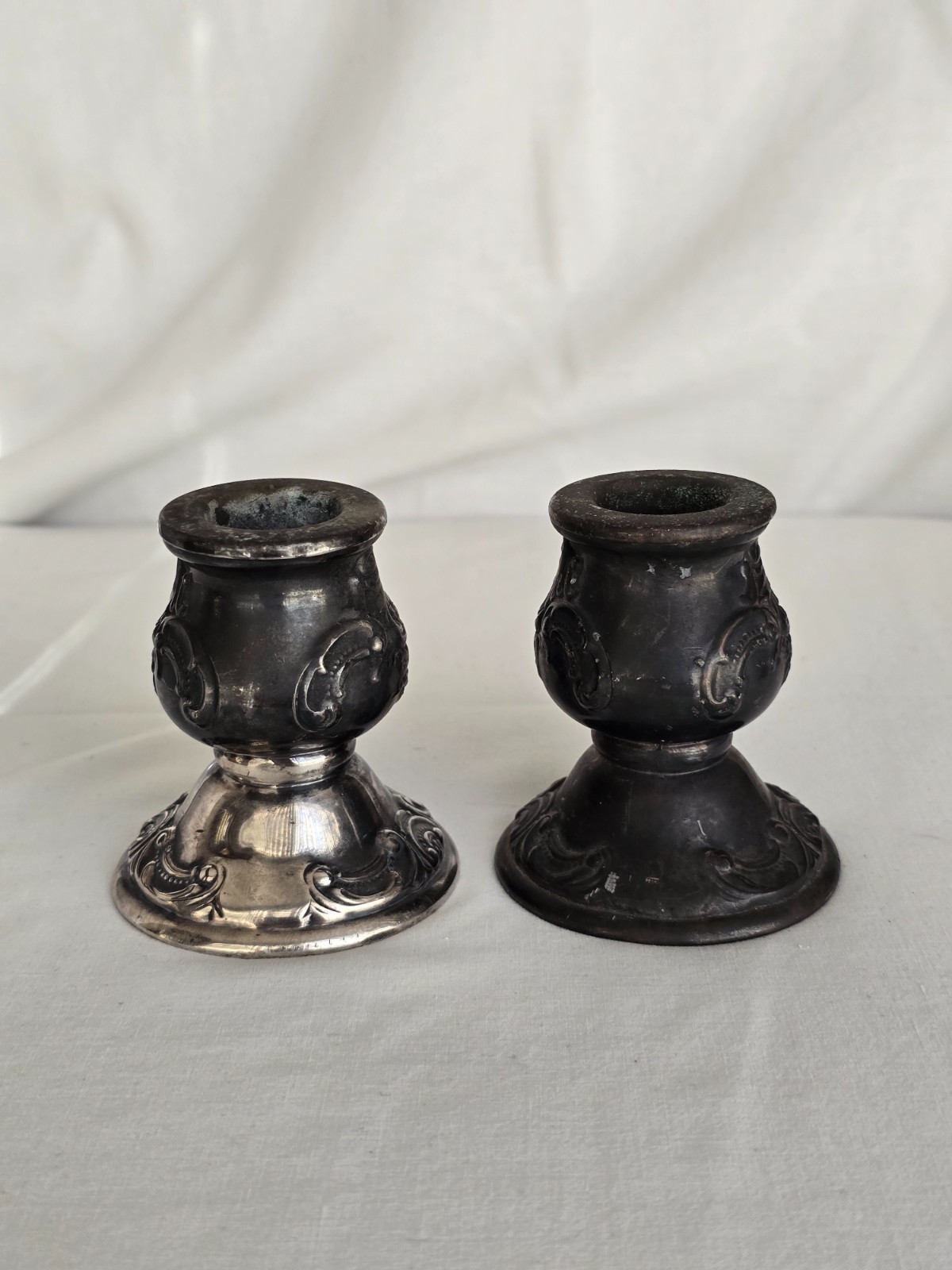 Set of 2 Vintage Silver Co. Baroque Pattern 736 Decorative Candle Holders 