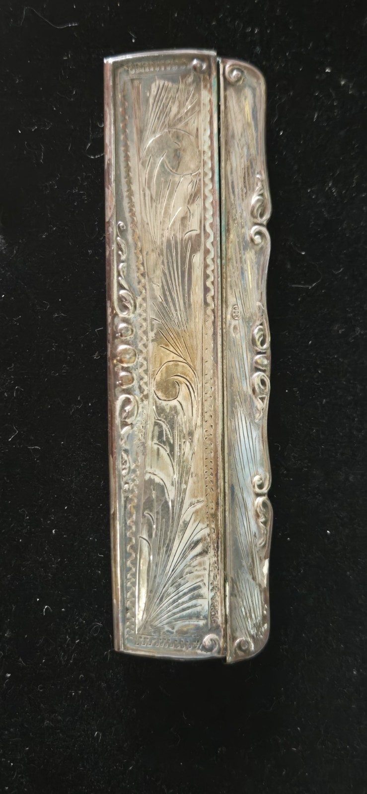 VTG 800 Grade Silver Case / Hair Comb