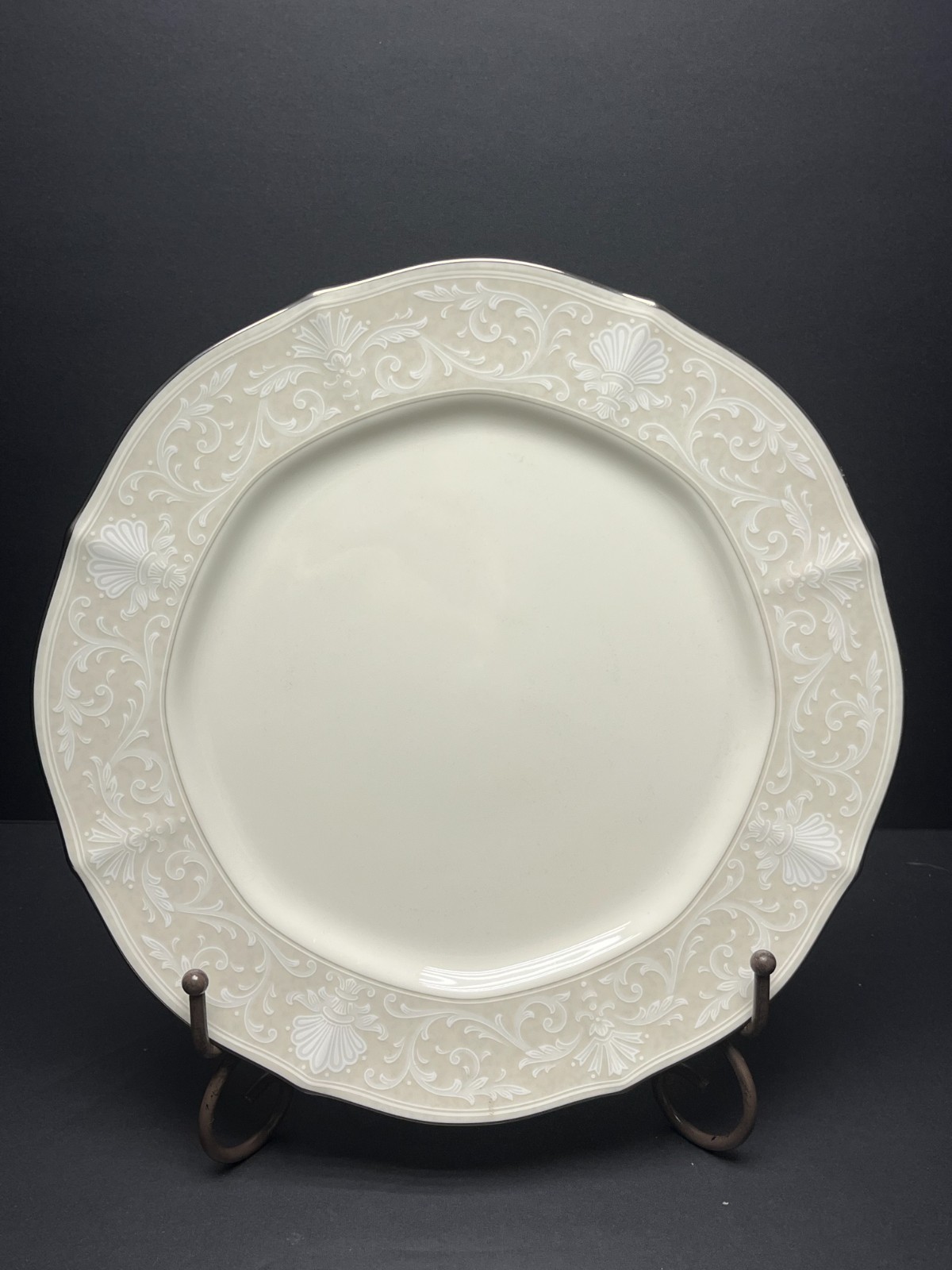 Stunning IMPERIAL LACE by Noritake Bone China Dinner Plate 11\