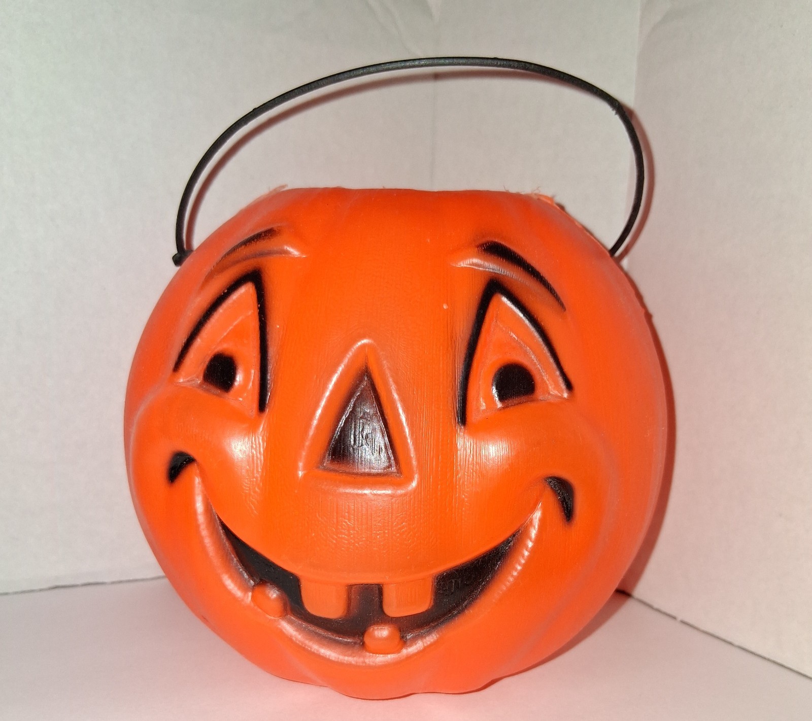 Vintage 1960s Blow Mold Halloween Jack-O-Lantern Pumpkin 5\