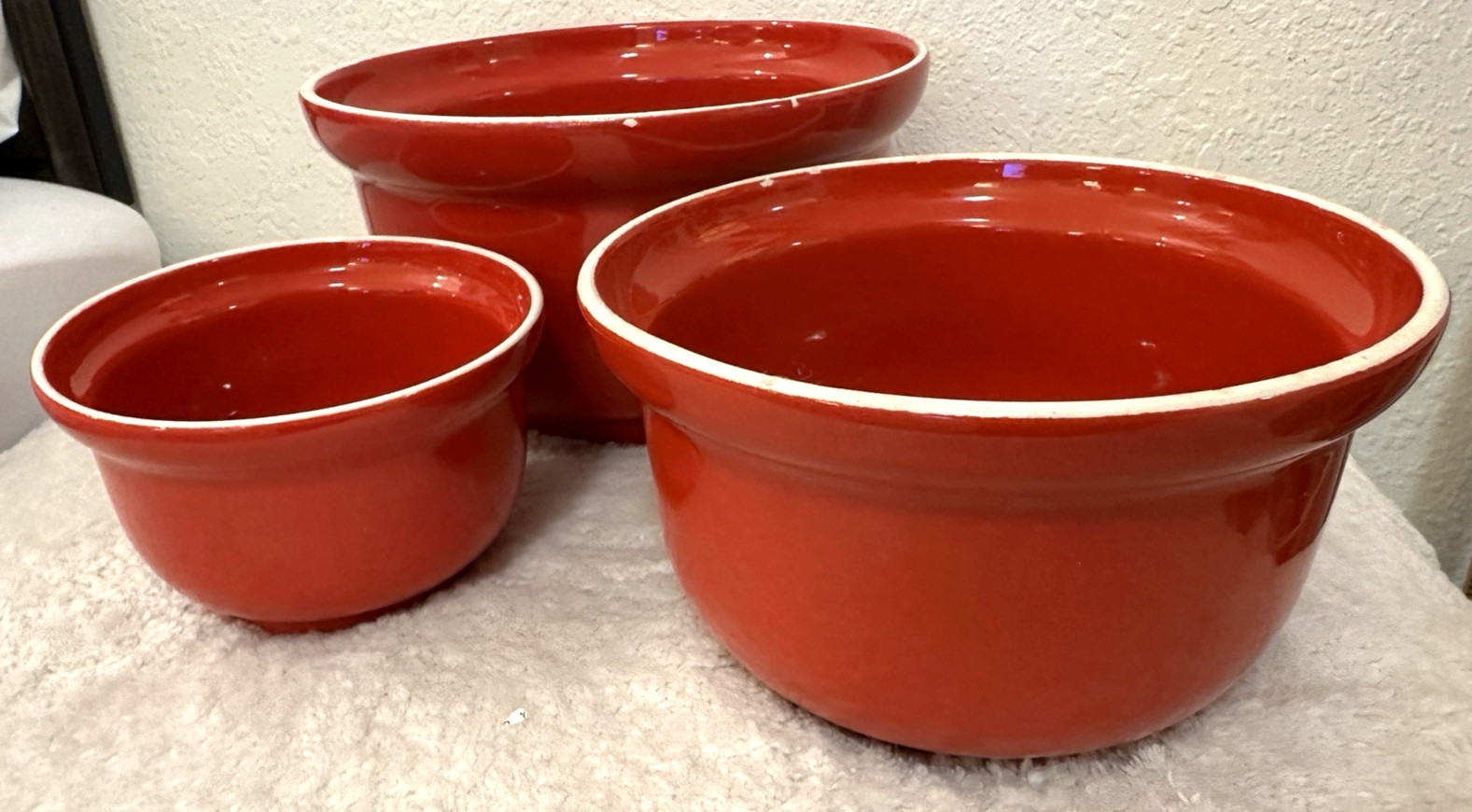 Vintage Over and Back Set of 3 Nesting Bowls Stoneware Bright Red Made in Italy