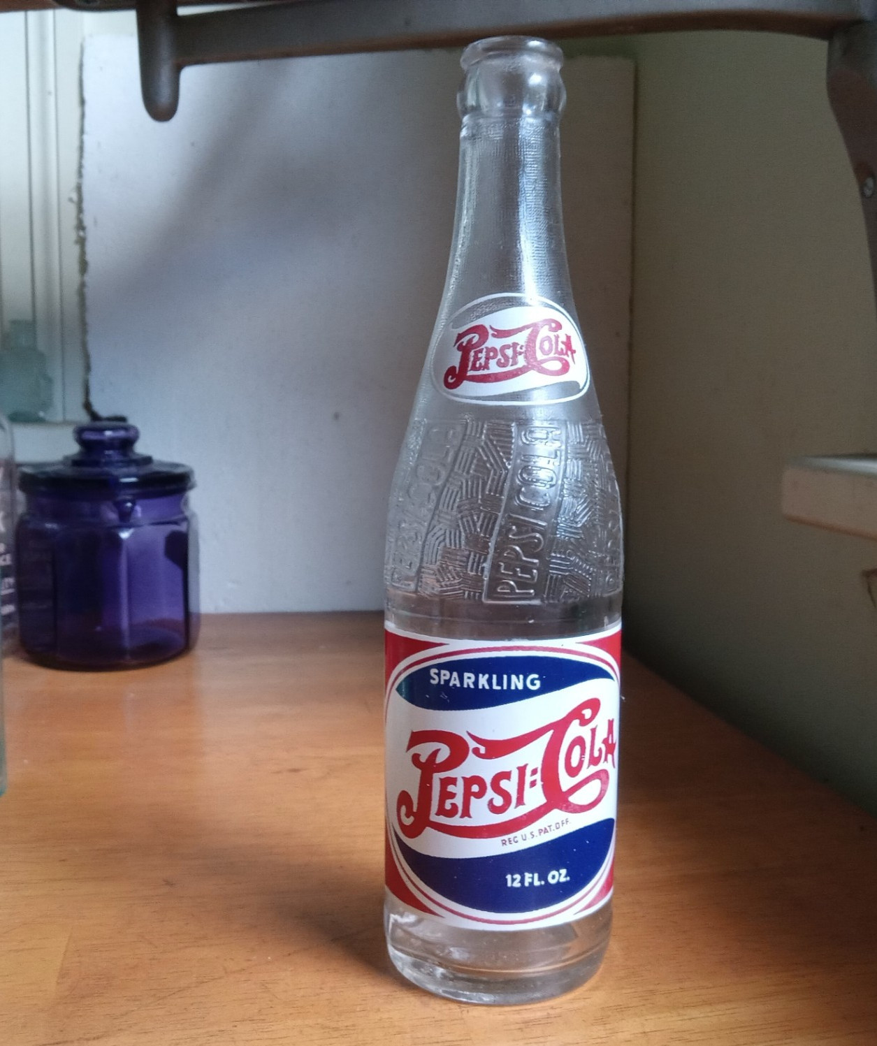 ALTOONA,PA 1947 RED WHITE & BLUE PEPSI COLA BOTTLE SHINY ATTIC NICE DOUBLE DOT
