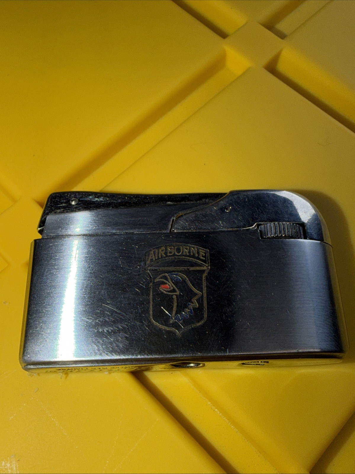 US Military Memorabilia - AIRBORNE Screaming Eagle South Vietnam HADSON Slimline