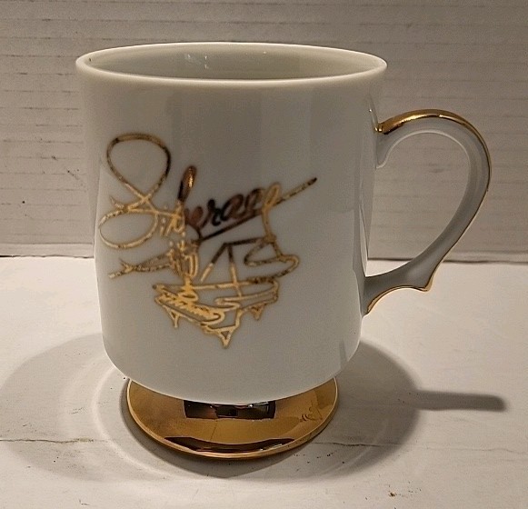 Rare Vintage Liberace Footed Mug Gold Metallic Signature Piano Logo