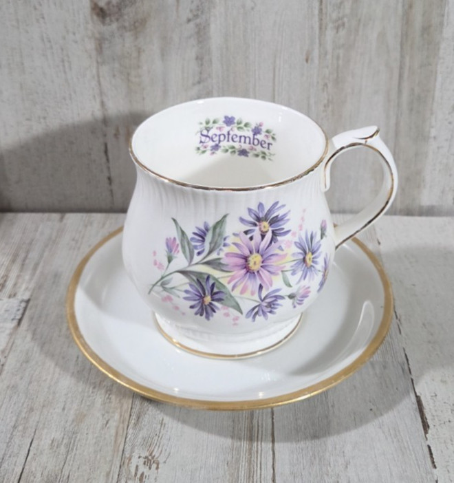 Vintage Duchess Tea Cup And Saucer English Fine Bone China Vintage Duchess Tea Cup And Saucer English Fine Bone China