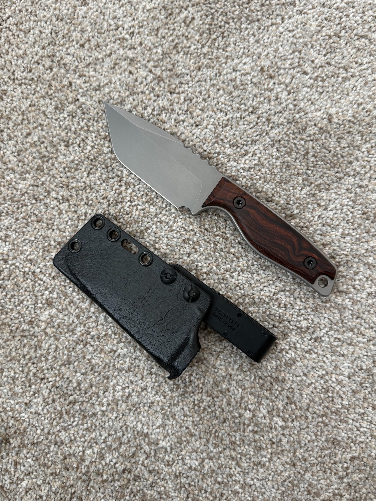 Compliance Edge The VENDETT4 (V4)(Stonewashed & Ironwood)Fixed Blade Compliance Edge The VENDETT4 (V4)(Stonewashed & Ironwood)Fixed Blade