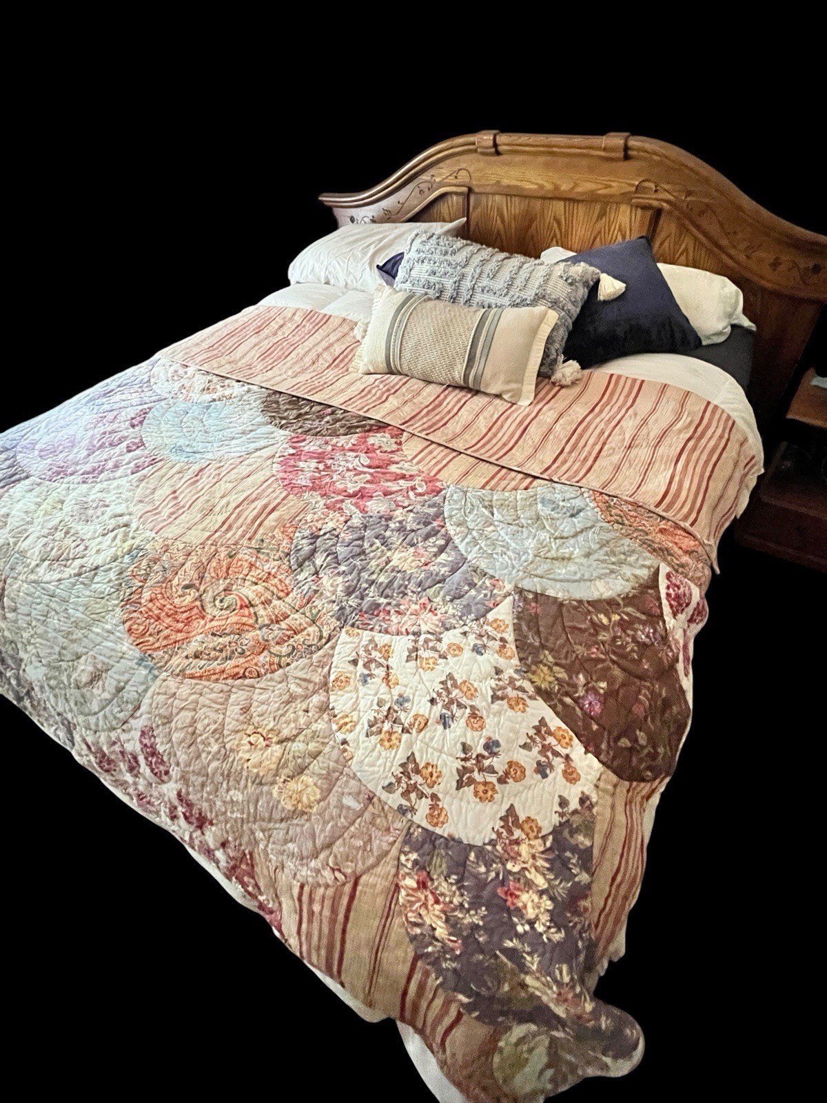 Vintage Pottery Barn Clam Shell Reversible Quilt 94” X 94” Country Floral