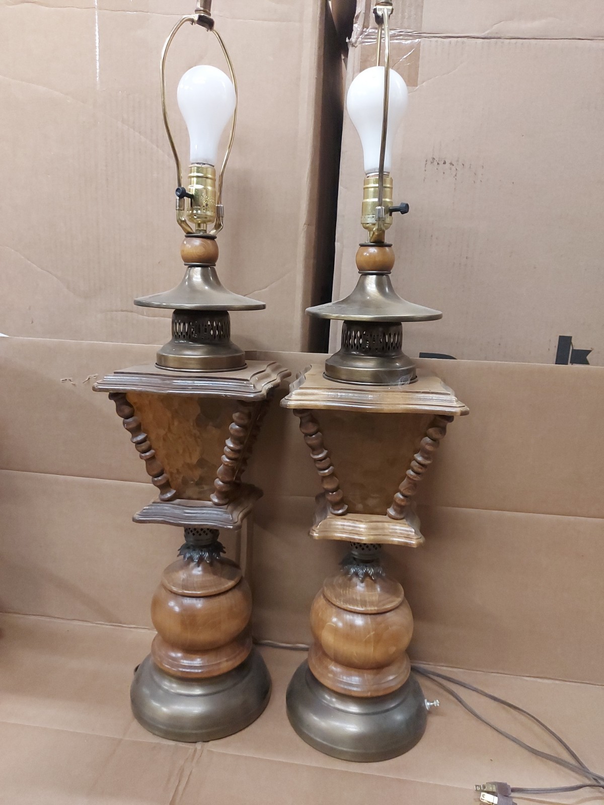 Pair Of Vintage Oak Table Lamp 1970s Mid Century Early American Amber Glass Wood