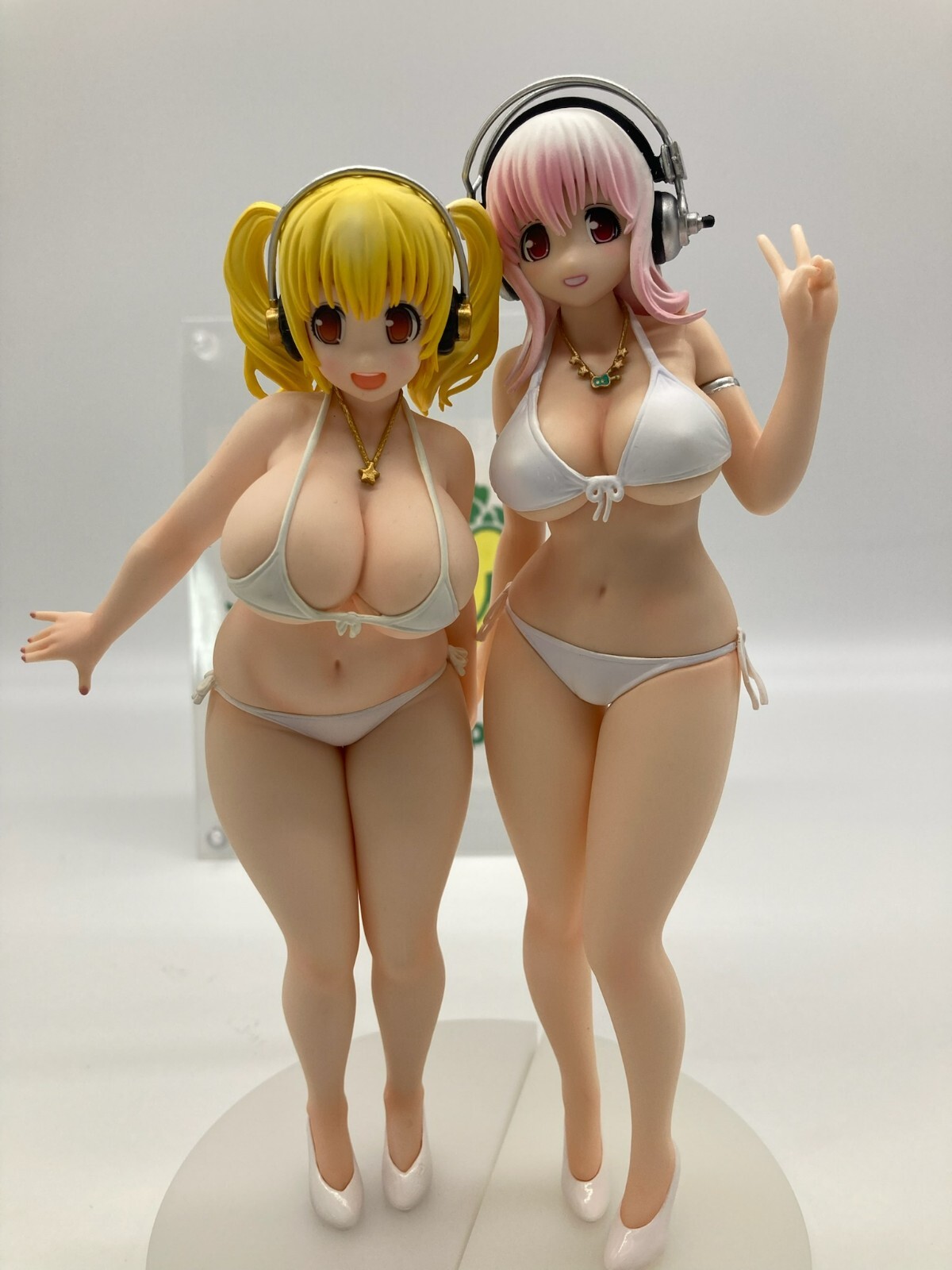 Super Pochaco Sonico Swimsuits Figure Set 200mm
