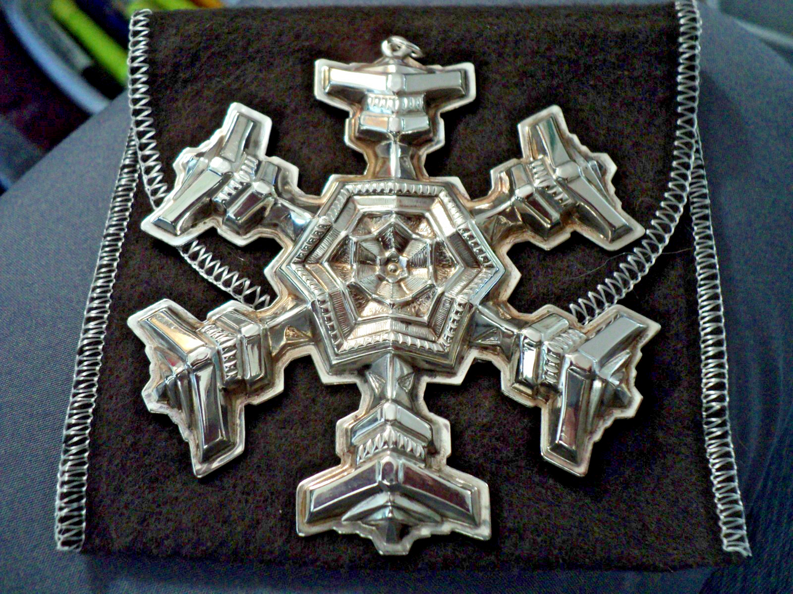 1977 GORHAM Sterling Silver Snowflake Christmas Ornament 1977 GORHAM Sterling Silver Snowflake Christmas Ornament