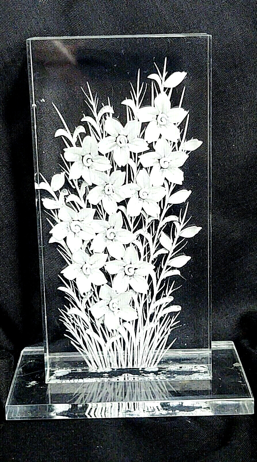 VINTAGE LUCITE ACRYLIC REVERSE CARVED FLOWERS PAPERWEIGHT