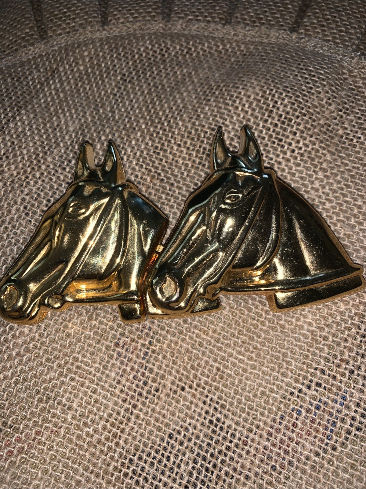 Vtg gold tone 2 piece horse head figural belt buckle 1976