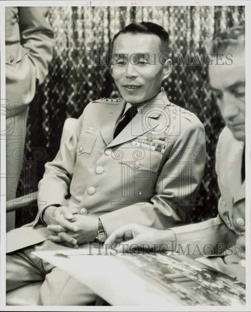 1962 Press Photo Korea's General Chong-Ho Kim visits Seattle World's Fair