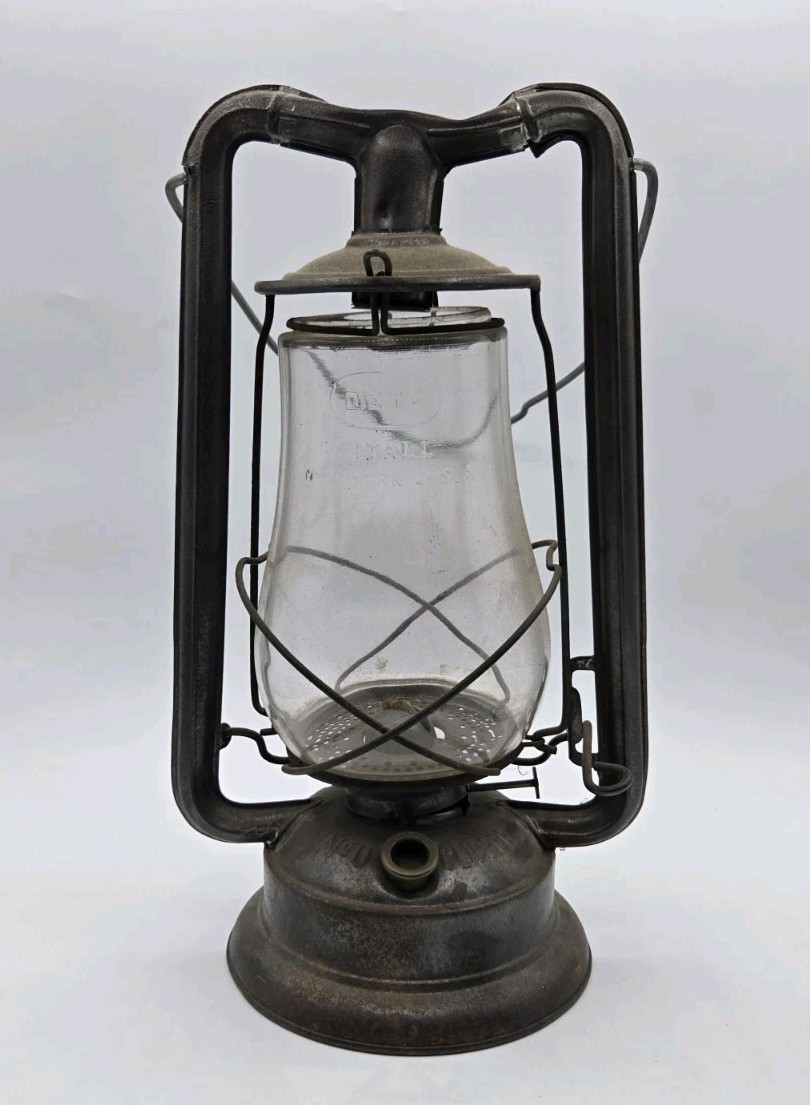 Vtg C.T. Ham Clipper Kerosene Lantern w/ Dietz Replacement Globe Railroad Barn