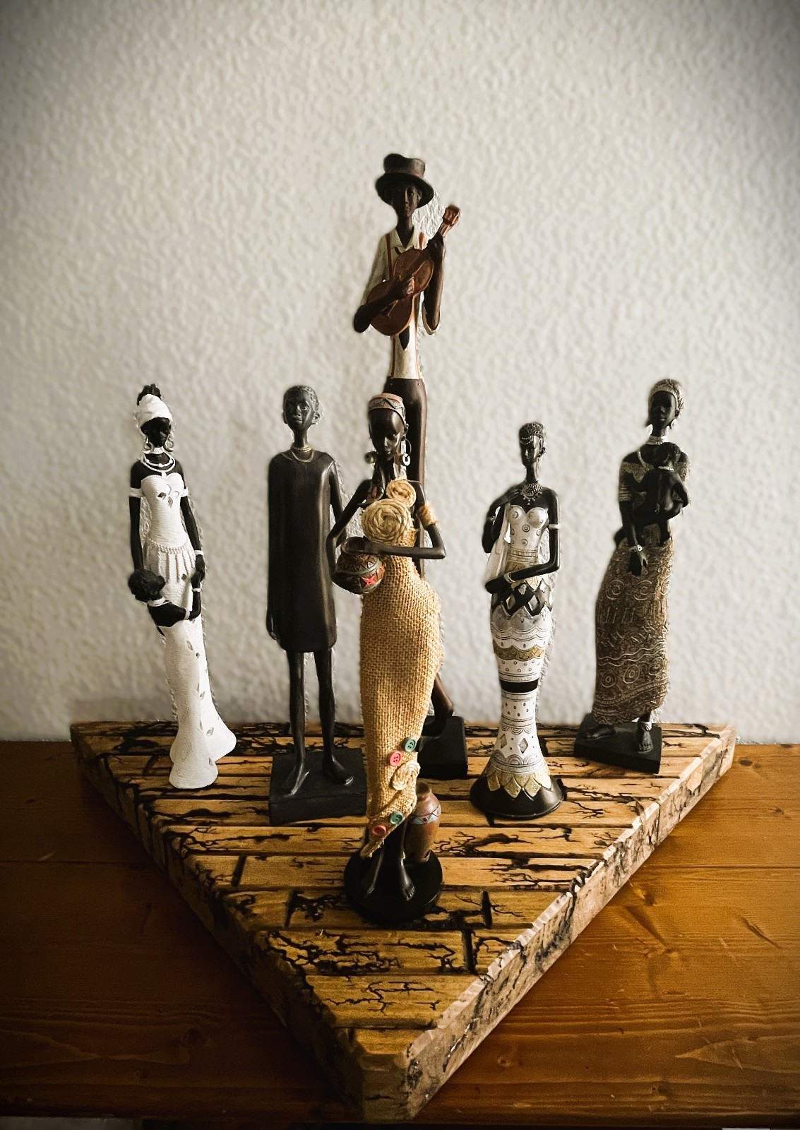 African figurines, beautiful, good condition, African mother, African men, Blues