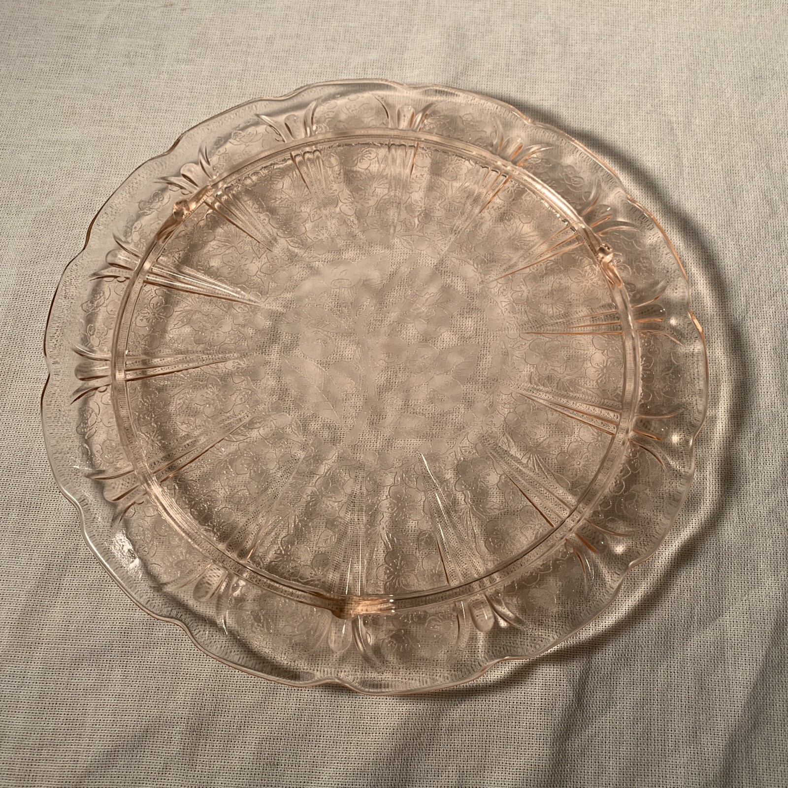 CHERRY BLOSSOM Jeannette? Glass Pink Depression Round 3 Footed Cake Plate 10¼”