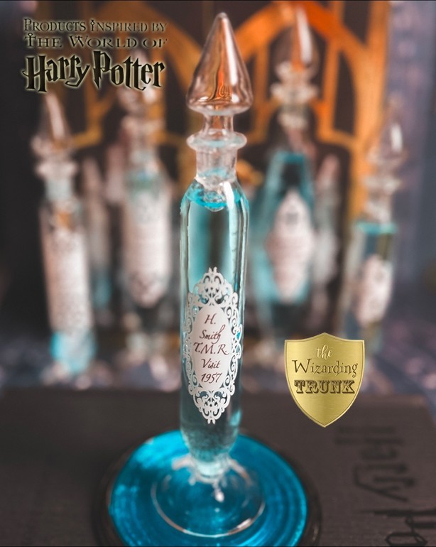 Hepzibah Smith & Tom Riddle 1957 Memory Vial, Wizarding Trunk RARE, Harry Potter Hepzibah Smith & Tom Riddle 1957 Memory Vial, Wizarding Trunk RARE, Harry Potter