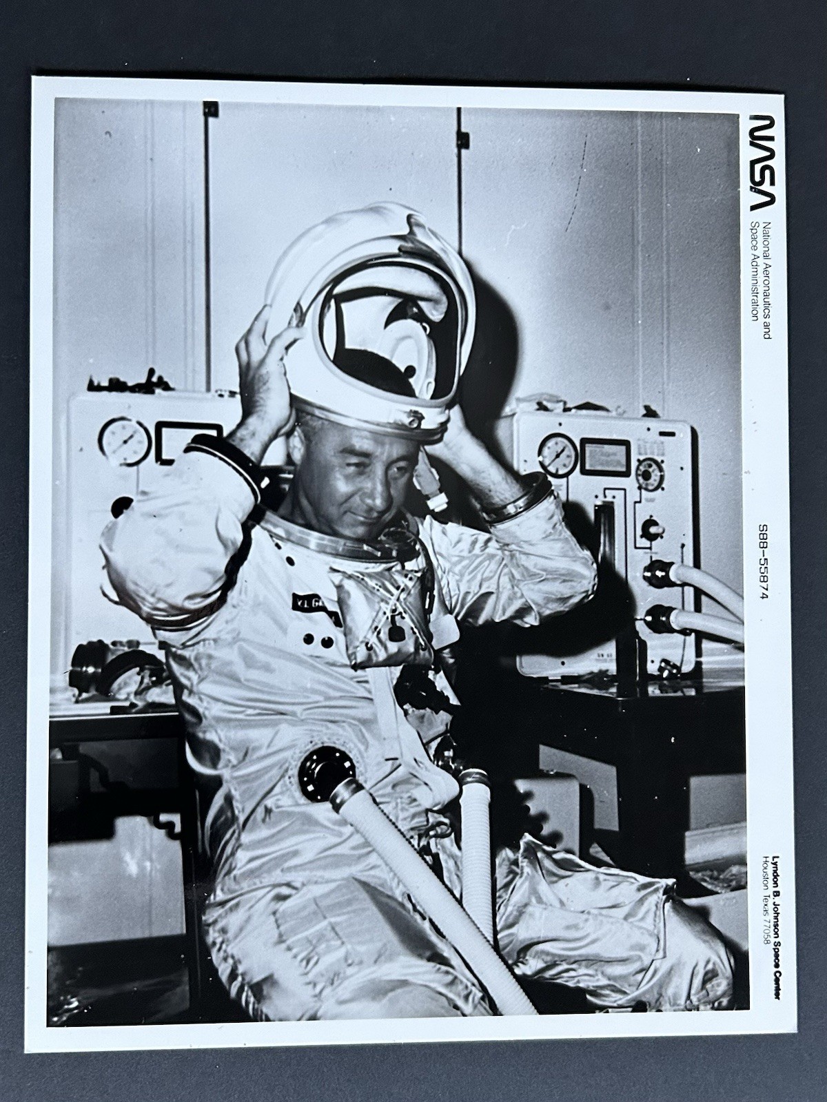 1966 NASA Apollo 1 (204) Training Astronaut Virgil “Gus” Grissom Press Photo