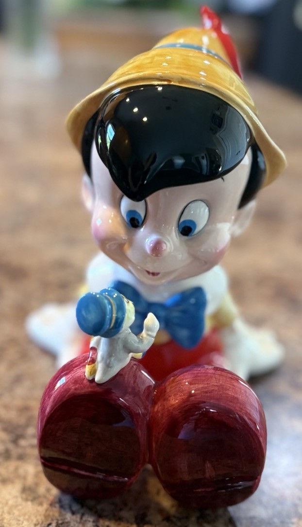 Vintage Schmid Disney Pinocchio Porcelain Music Box \ Vintage Schmid Disney Pinocchio Porcelain Music Box \