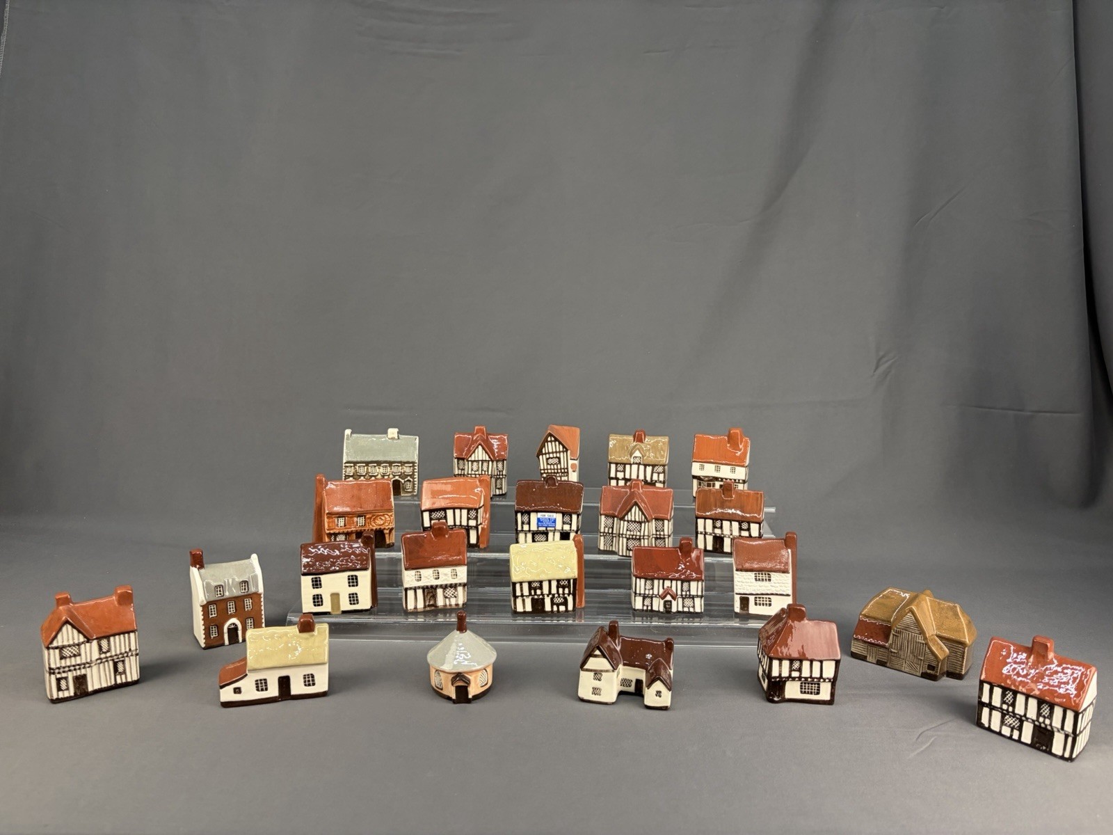 Lot of 23 Vintage Mudlen End Studio Cottages Ceramics 2-3 Lot of 23 Vintage Mudlen End Studio Cottages Ceramics 2-3