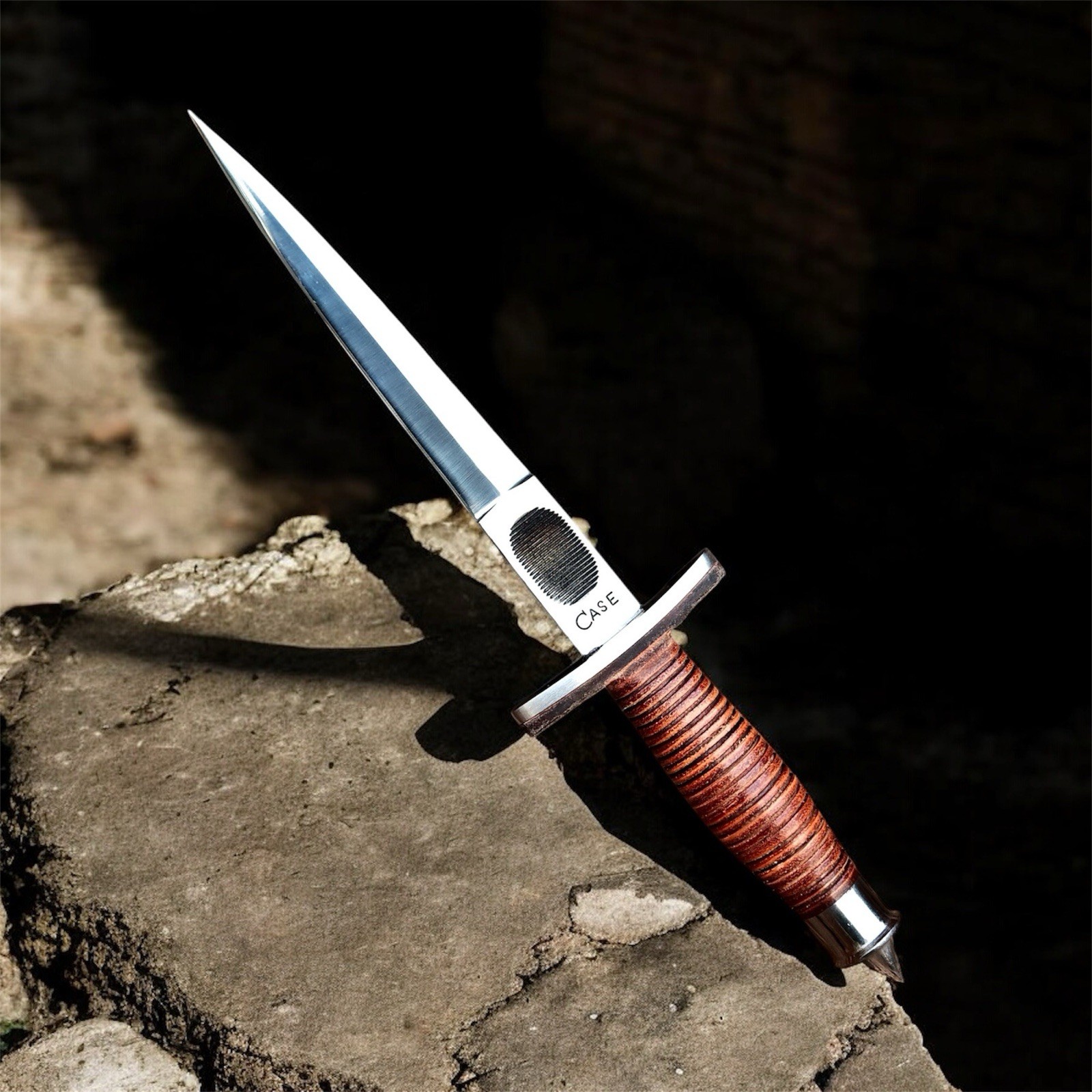 V-42 WW2 US Army Dagger Knife Spike Fixed Blade Dual Edge Case