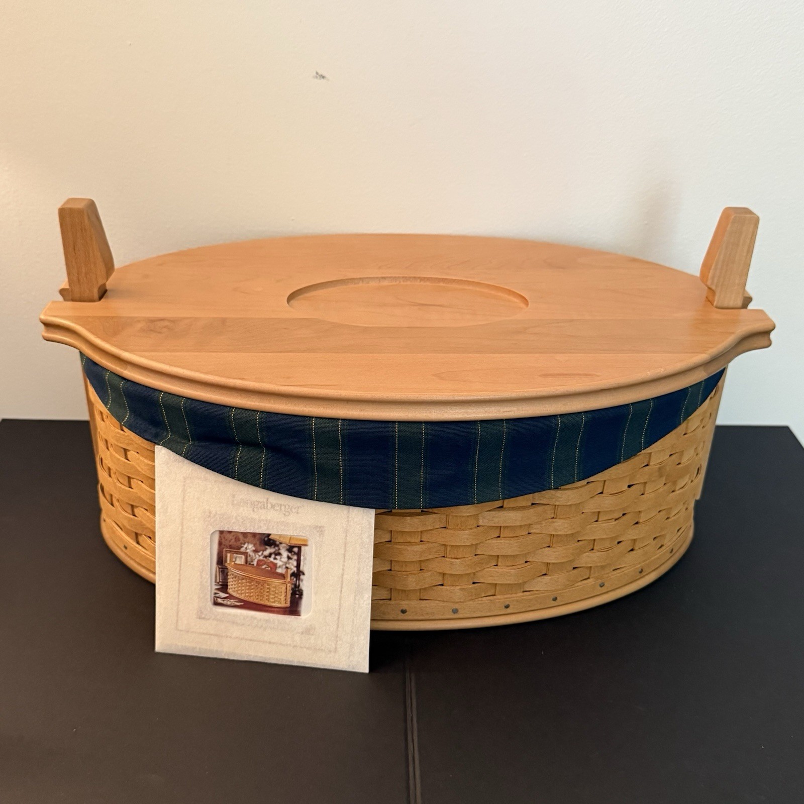 Longaberger 2004 Collector Club Family Legacy Basket 50952 Wood Lid Stripe Liner