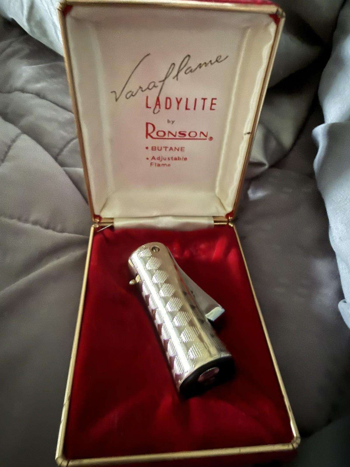 Vintage Ronson Varaflame Lady Lite Vintage Cigarette Lighter 1960s
