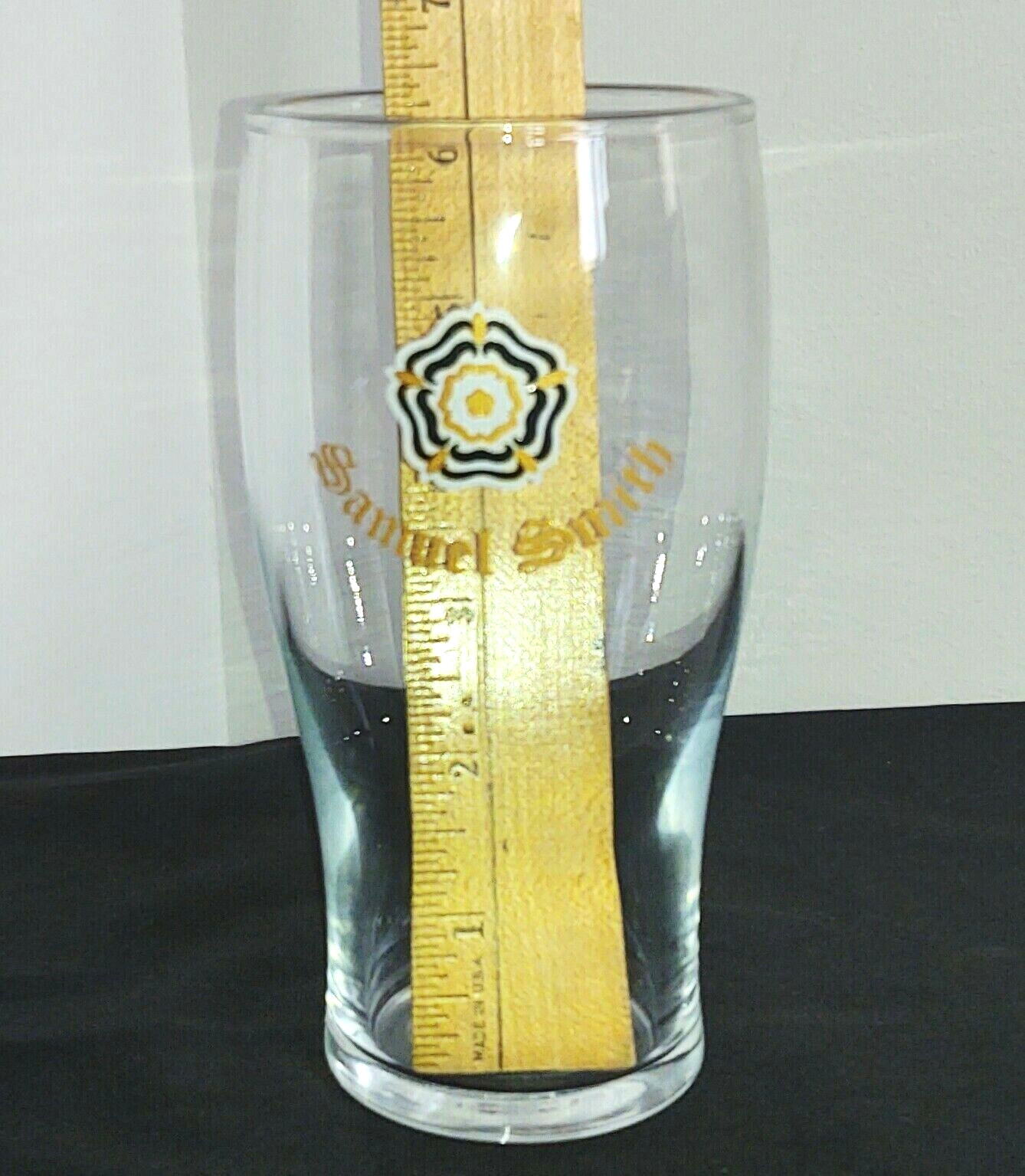 PINT BEER GLASS SAMUAL SMITH   ~YOURKSHIRE\'S OLDEST BREWERY ENGLAND
