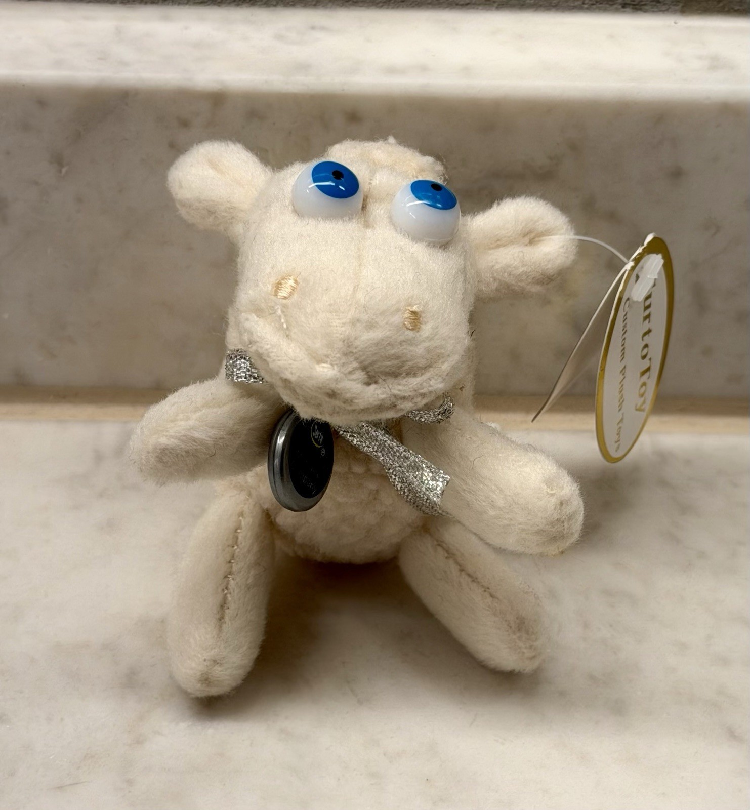 Serta Counting Sheep Plush Keychain #1 By Curto Toy Mattress Promo Advertising Serta Counting Sheep Plush Keychain #1 By Curto Toy Mattress Promo Advertising