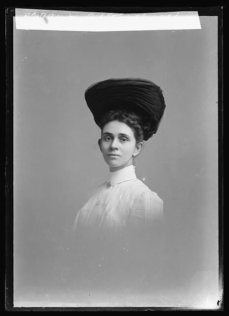 Photo:Mrs. E.H. Trundle