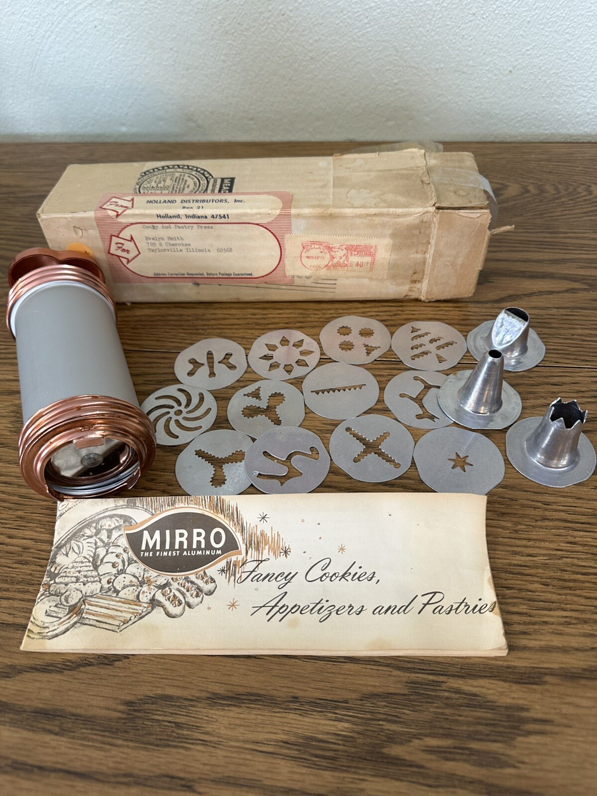 Vintage Mirro Cookie & Pastry Press 12 Discs 3 Tips Copper Aluminum Recipes