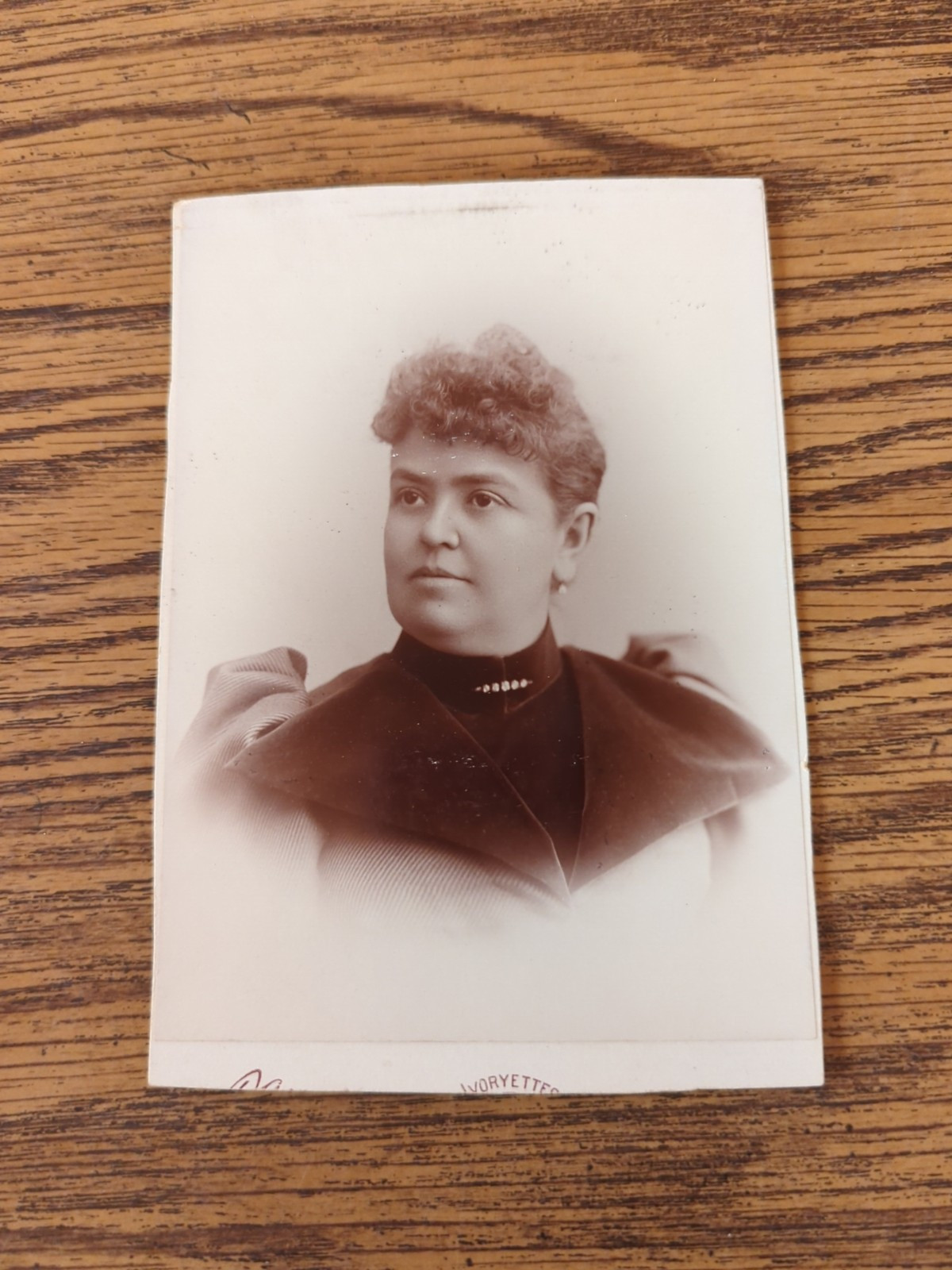 Antique Cabinet Card Lady Woman Photo Victorian Portrait Brooklyn New York 1892