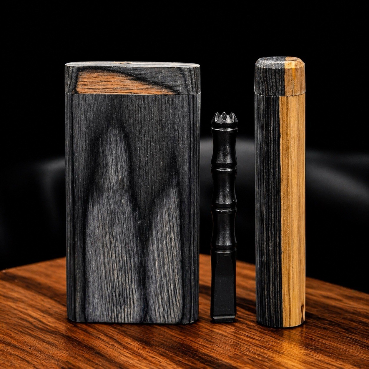 4” Black & White Wooden Dugout w/ Sharp Black Metal One Hitter Pipe