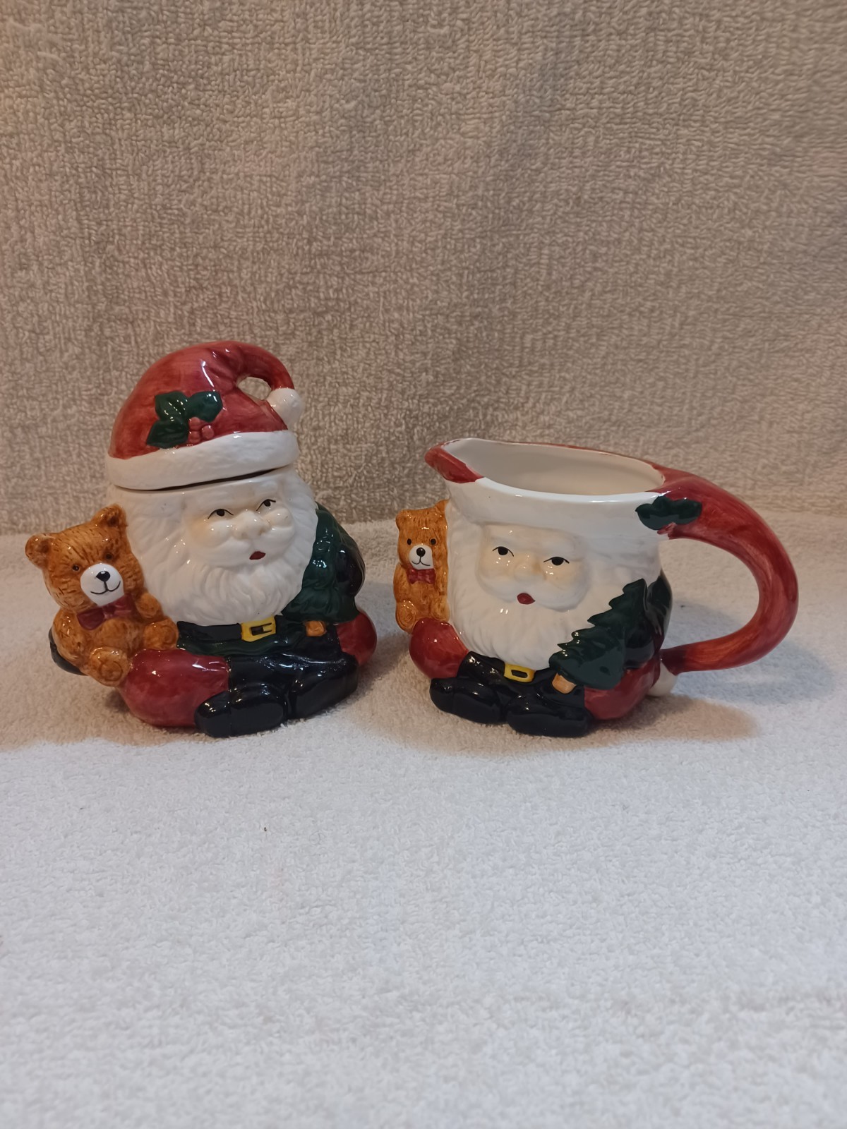 VTG Ceramic Santa Claus Sugar & Creamer Set W/Hat Lid A-34