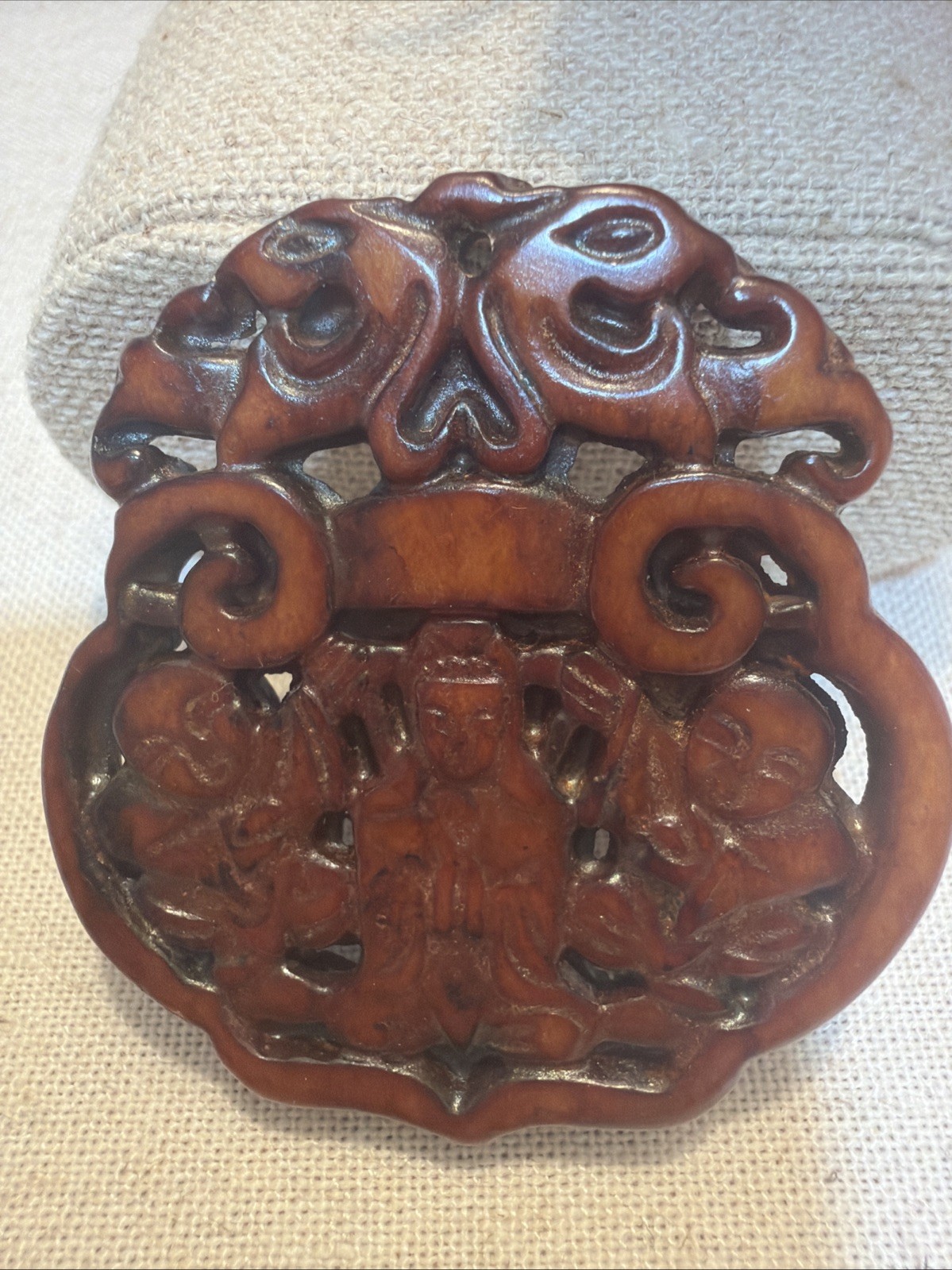 Lovely Vintage Chinese Old Hand Carved Figure Pendant