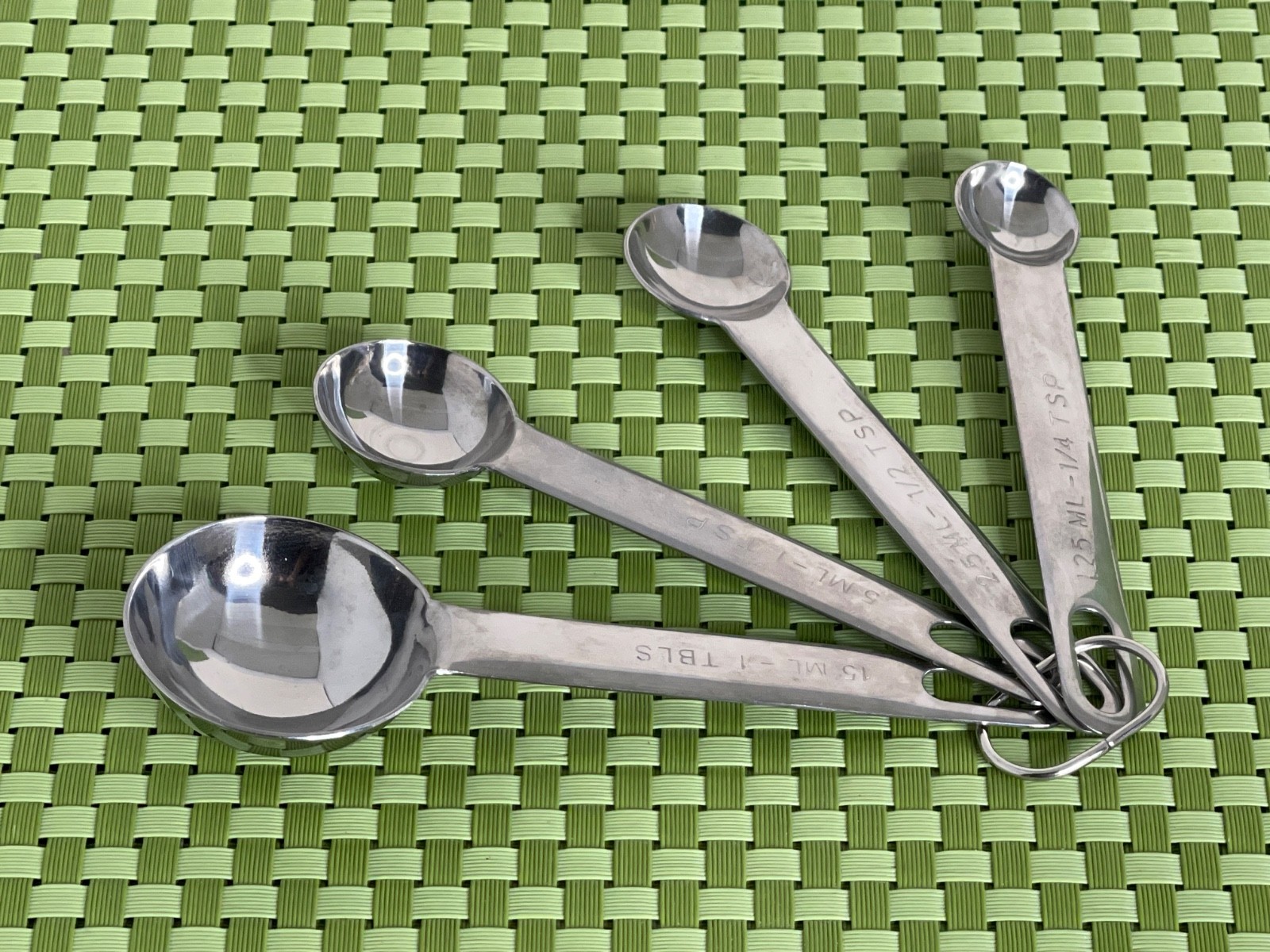 4 VTG Farberware Stainless Steel Measuring Spoons Teaspoon 1 Tbsp 1 Tsp 1/2 &1/4
