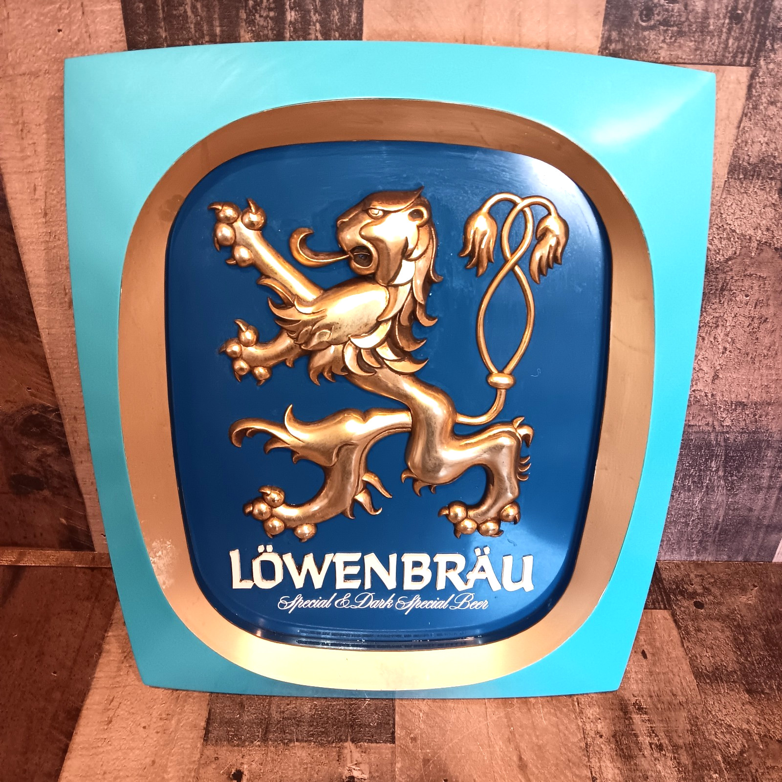 Vintage Lowenbrau Special & Dark Special Beer Plastic Sign 18 x 15 x 2 1/2 Read
