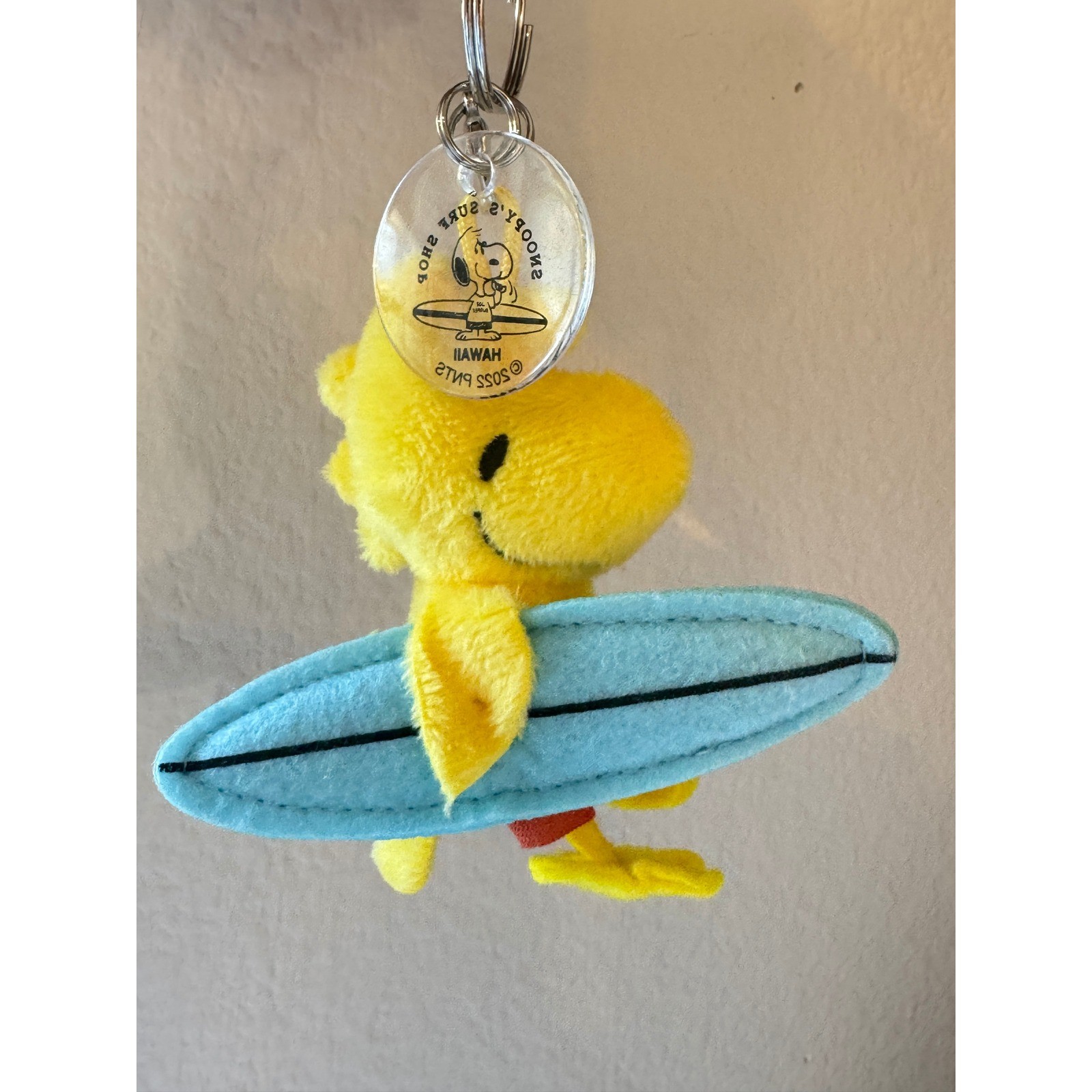 Snoopy\'s Surf Shop Woodstock Keychain Unisex OS Yellow