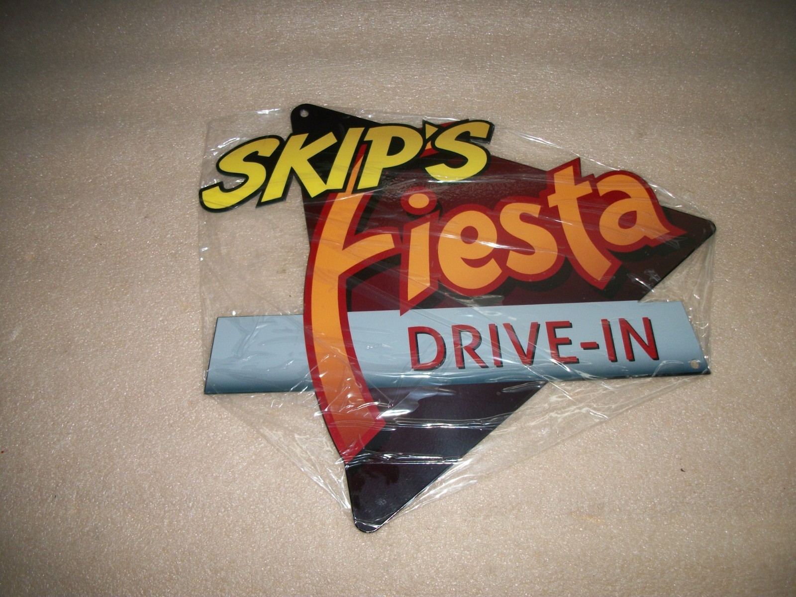 VINTAGE SKIP'S FIESTA DRIVE IN CHICAGO Replica of the famous SIGN