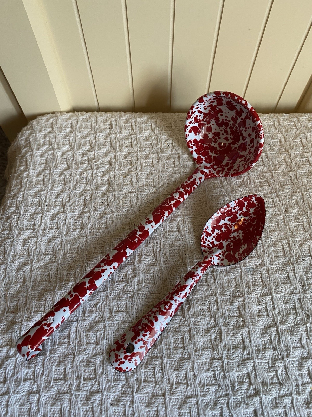 Vintage Red & White Enamelware Speckled Splatterware Soup Ladle & Serving Spoon