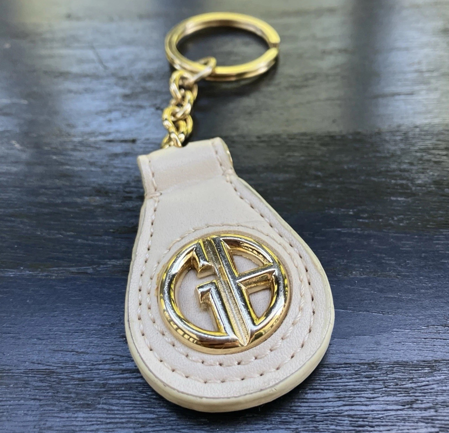 Vtg circa 1990 Giani Bernini Keyring Chain cream leather fob gold tone GB logo