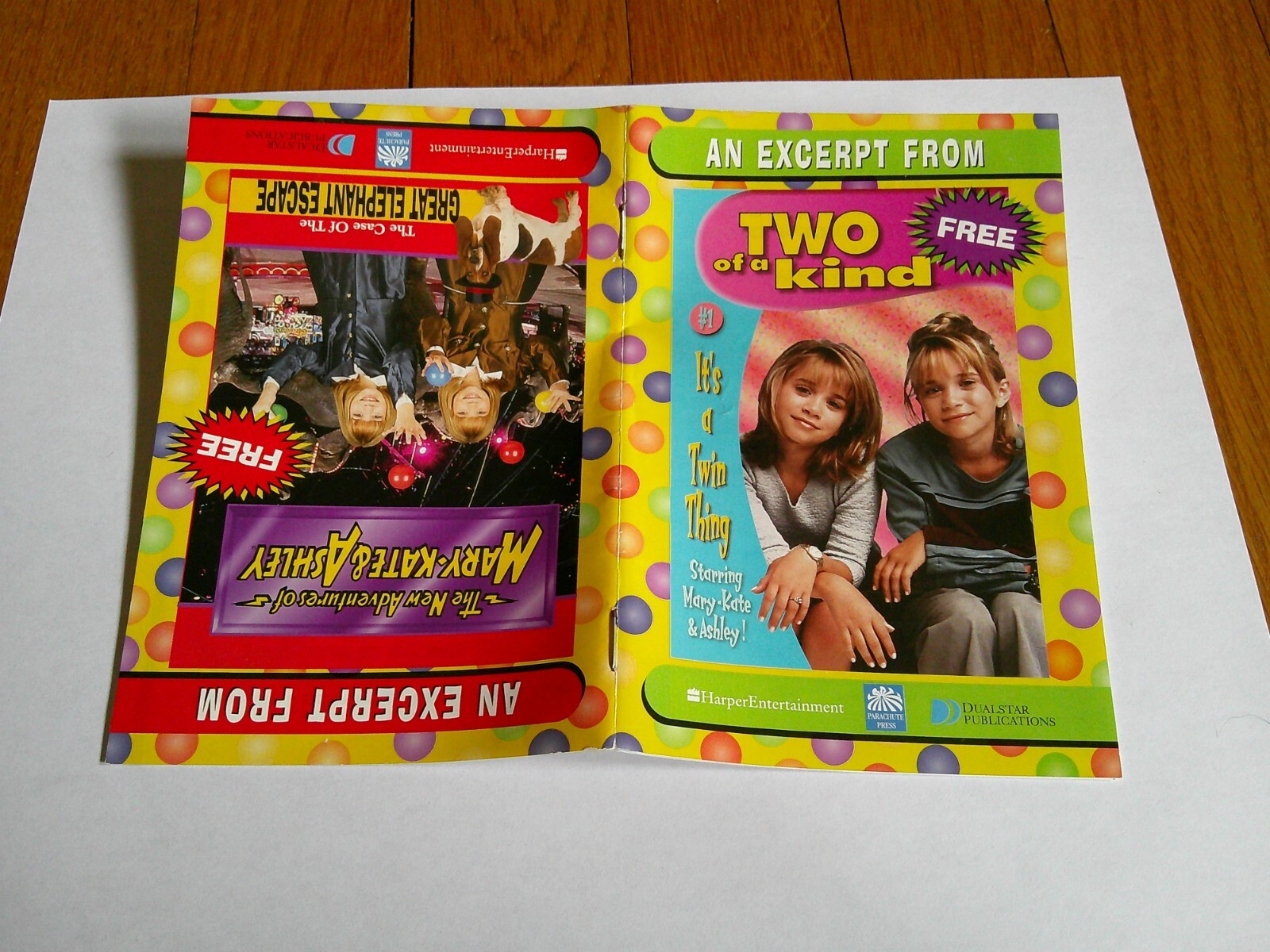 Mary Kate & Ashley Olsen Ad Excerpt from 2 Books 1999 Little Paper Flip Booklet Mary Kate & Ashley Olsen Ad Excerpt from 2 Books 1999 Little Paper Flip Booklet