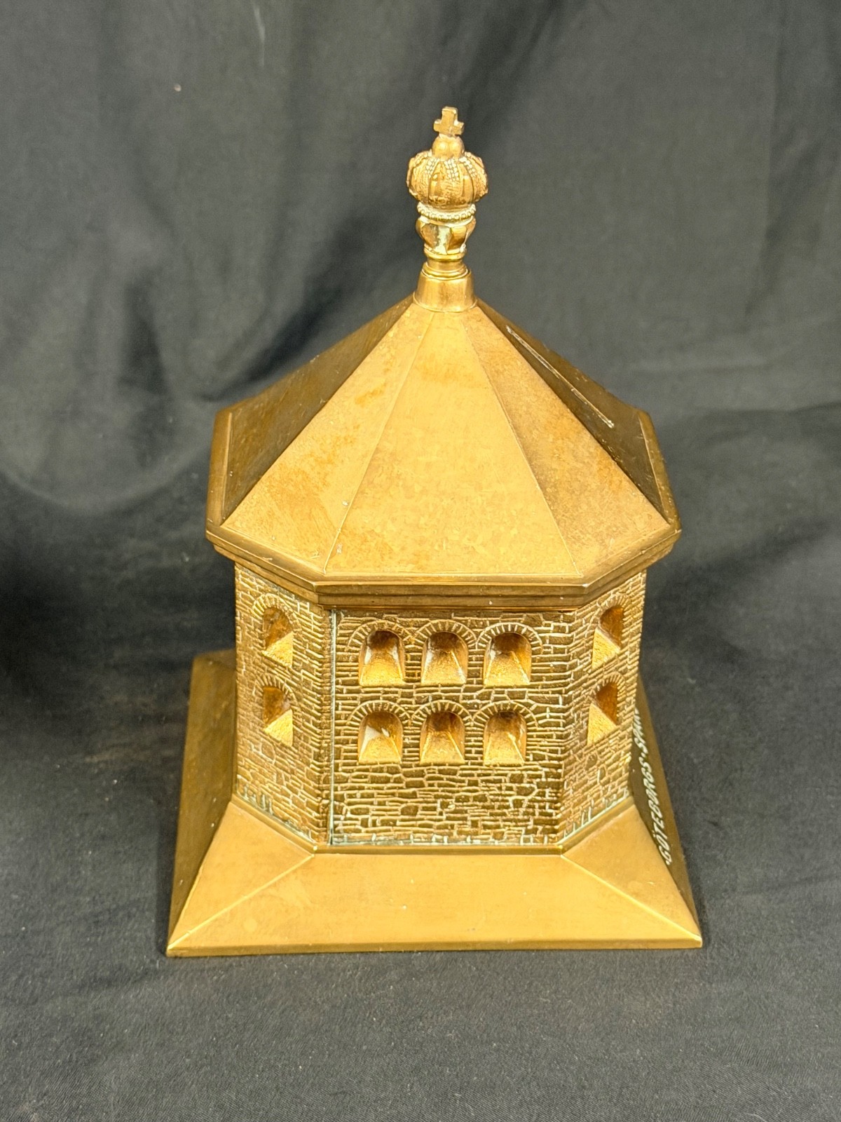 Vintage Swedish Coin Bank Skansen Kronan Gothenburg Savings Bank EOS Sweden