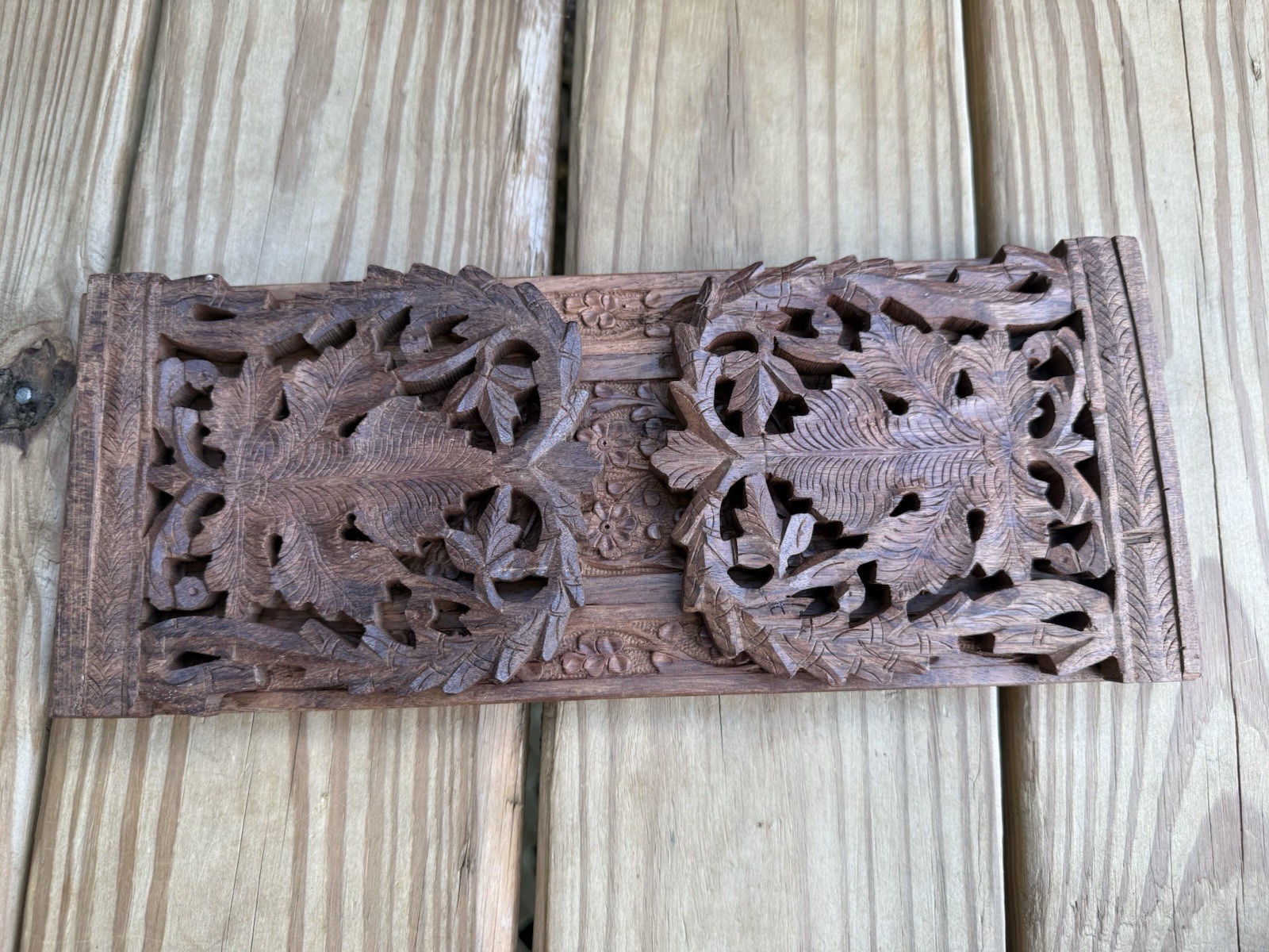 Vintage Expandable Hinged Bookends Wooden Hand Carved Ornate Floral
