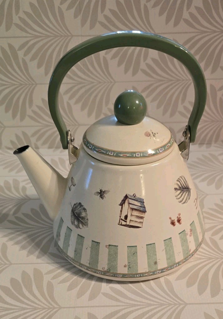 Pfaltzgraff Naturewood Enameled Metal Stove top Kettle unused beige green 3 Qt Pfaltzgraff Naturewood Enameled Metal Stove top Kettle unused beige green 3 Qt