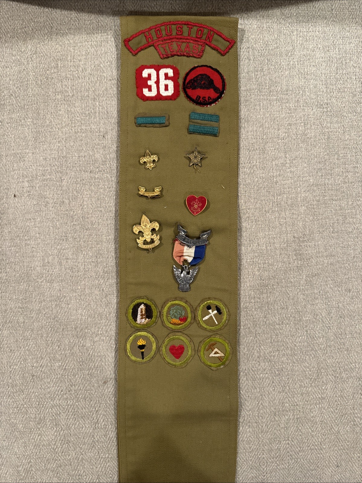 BSA  late 1940\'s Eagle Scout merit badges Sash ,ranks With Eagle