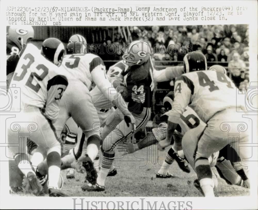 1967 Press Photo Green Bay Packers and Los Angeles Rams play NFL football