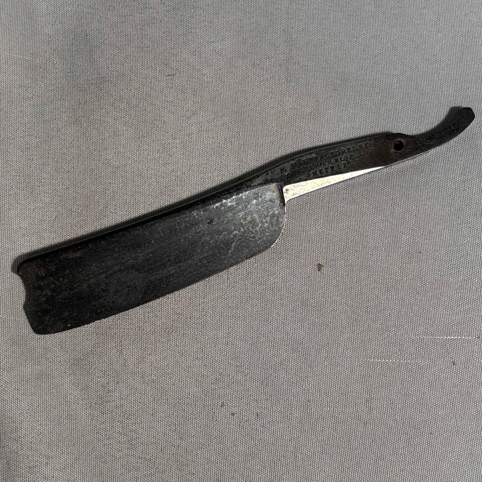 Vintage Frederick Reynolds Sheffield Straight Razor 13/16\