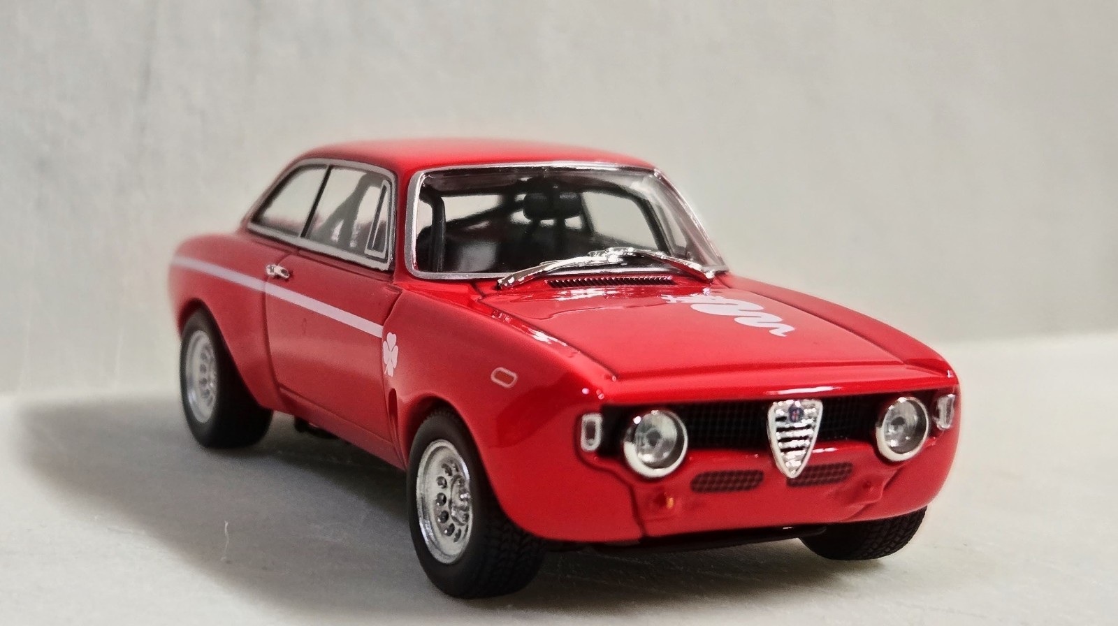 MINICHAMPS 1/43 Alfa Romeo GTA 1300 Junior Red Diecast Model Car